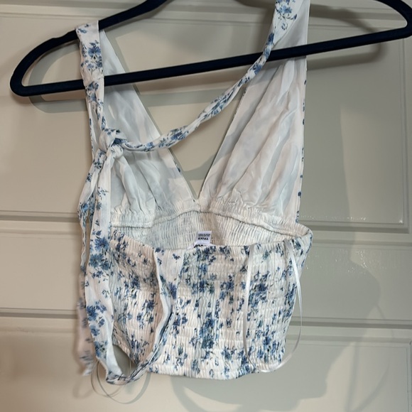 Women’s garage halter top - Picture 2 of 2